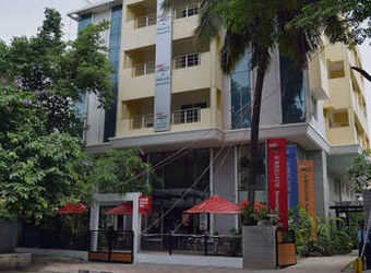 Aparthotel Amc Comforts At Brigade Homestead