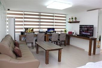 Hotel Wow Hills Guest House