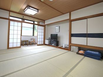 Hotel Kyukamura Azumayama-lodge