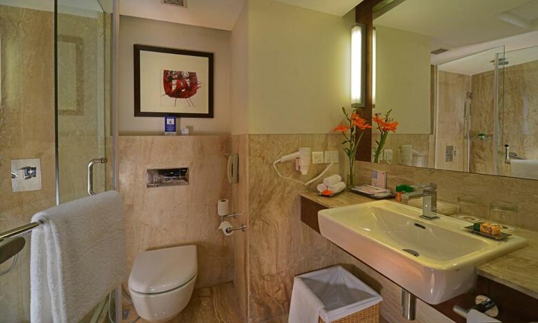 Hotel Fortune Inn Grazia, Ghaziabad