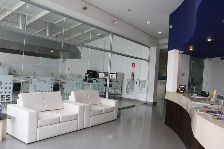 Apart Hotel Los Delfines