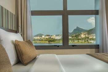 Prodigy Hotel Santos Dumont Airport