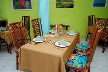 Aparthotel Kanuku Suites