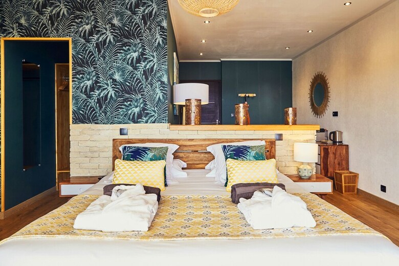 Hotel Le Domaine De Chalv�ches