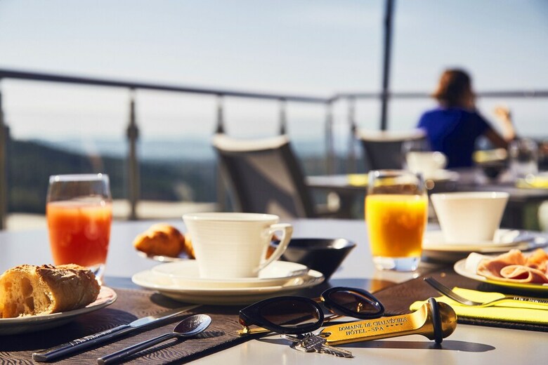 Hotel Le Domaine De Chalv�ches