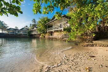 Madang Resort Hotel