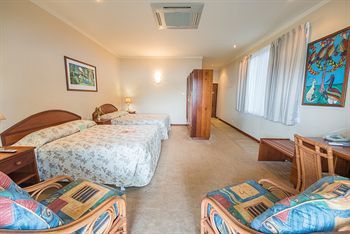 Madang Resort Hotel