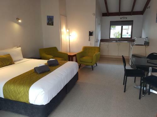 Lake Matheson Motel
