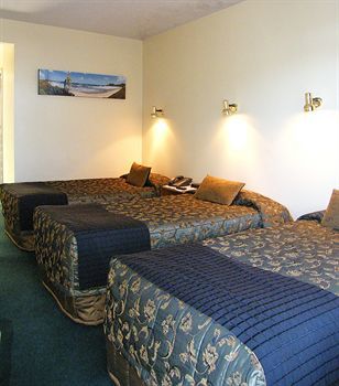 Westport Motor Hotel