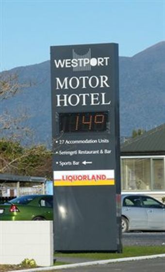 Westport Motor Hotel