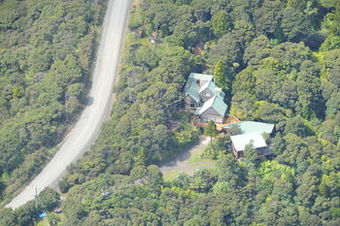Hotel Bush Sand And Sea