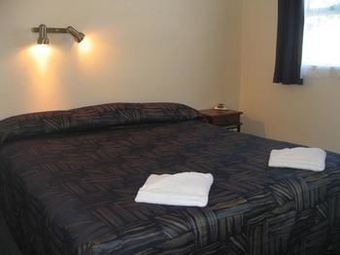 Frimley Lodge Motel