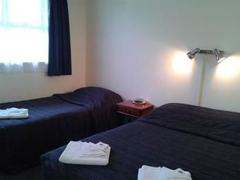 Frimley Lodge Motel