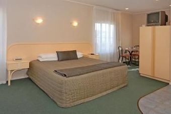 Cumberland Court Motel