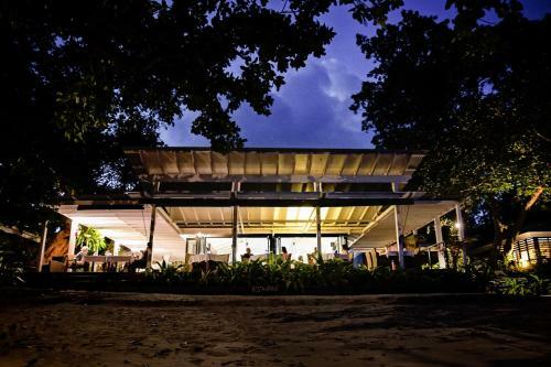 Hotel Barrier Beach House