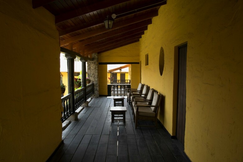 Hotel Decameron El Pueblo