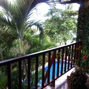 Hostal The Backyard Hotel