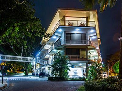 Hotel Arenas Punta Leona