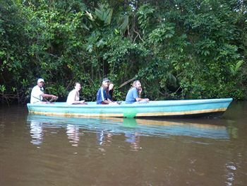 Cabinas El Icaco Tortuguero - Hostel
