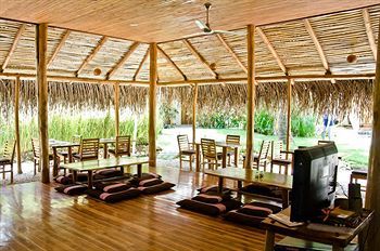 Hostal Otro Lado Lodge And Restaurant