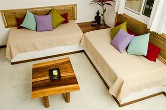 Hostal Otro Lado Lodge And Restaurant