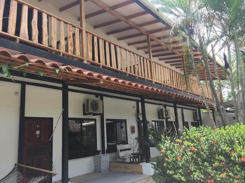 Beach Break Hotel