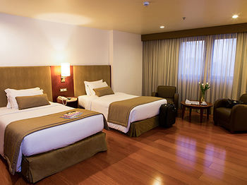 Golden Tulip Suites Dubai