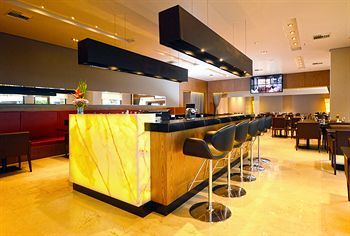Golden Tulip Suites Dubai