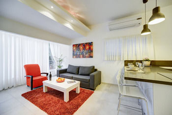 Dinami Holiday Apartments