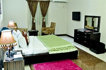 Aparthotel Aes Luxury Apartments