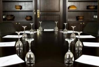 Hotel Le Meridien Ogeyi Place