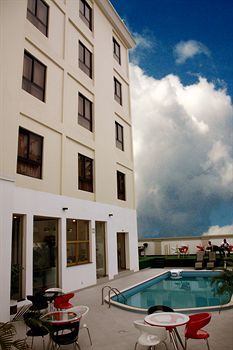 Chesney Hotel
