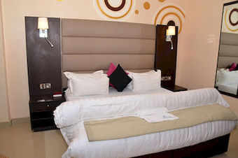 Golfview Hotel & Suites