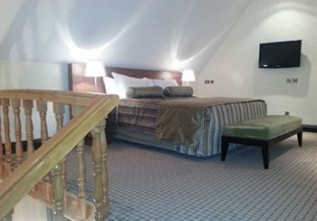 Grand Towers Hotel