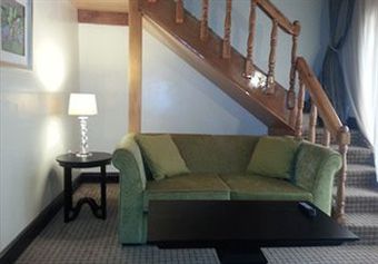 Grand Towers Hotel