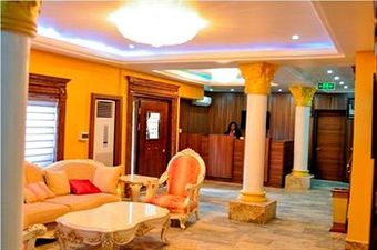 Hotel Caledonian Suites