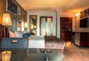 Protea Hotel Kuramo Waters