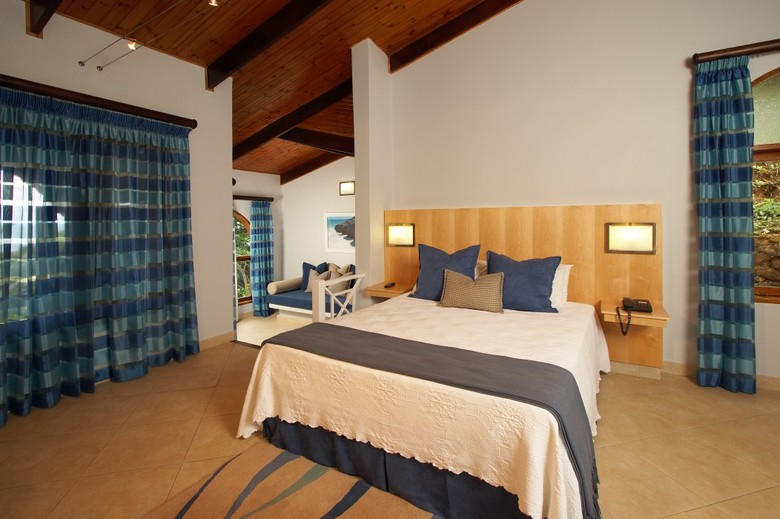 Coco De Mer Hotel And Black Parrot Suites
