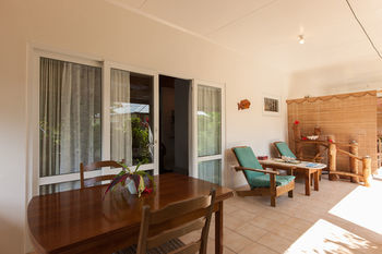 Hotel Le Relax St. Joseph Guest House