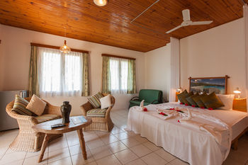 Hotel Le Relax St. Joseph Guest House