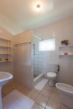 Hotel Le Relax St. Joseph Guest House