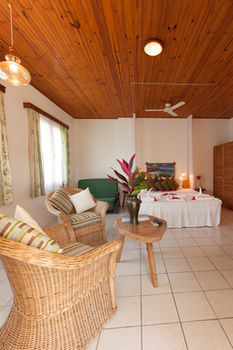 Hotel Le Relax St. Joseph Guest House