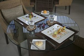 Apartamento Dhevatara Beach Hotel