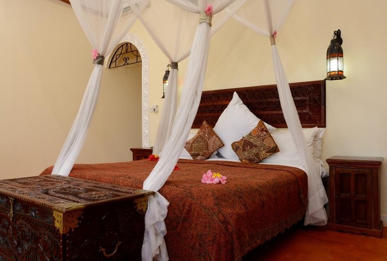 Azanzi Beach Hotel