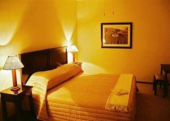 Bed & Breakfast Swartberg Country Manor