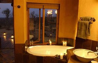 Posada Rhulani Safari Lodge