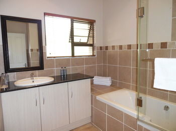 Hotel Ibhayi Town Lodge