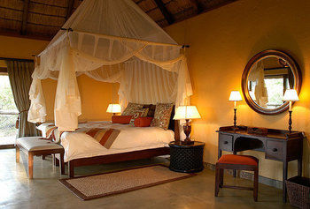 Posada Motswiri Private Safari Lodge