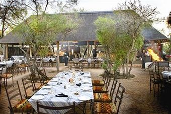 Posada Protea Zebula Lodge