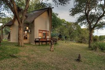 Posada Simbavati River Lodge